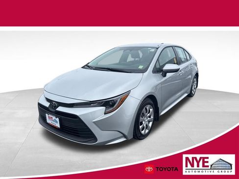 Used 2026 Toyota Corolla LE image 1