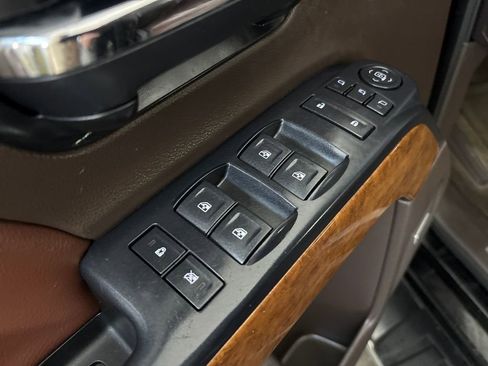 Used 2014 Chevrolet Silverado 1500 High Country AWD/4WD image 18