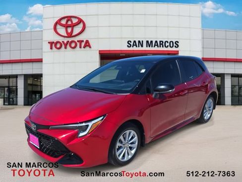 Used 2025 Toyota Corolla SE image 1
