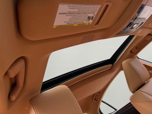 Certified 2023 Lexus ES 350 w/ Premium Package image 6