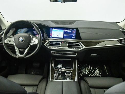Used 2019 BMW X7 xDrive40i w/ Cold Weather Package AWD/4WD image 15