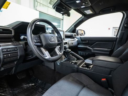 Certified 2025 Toyota 4Runner SR5 image 12