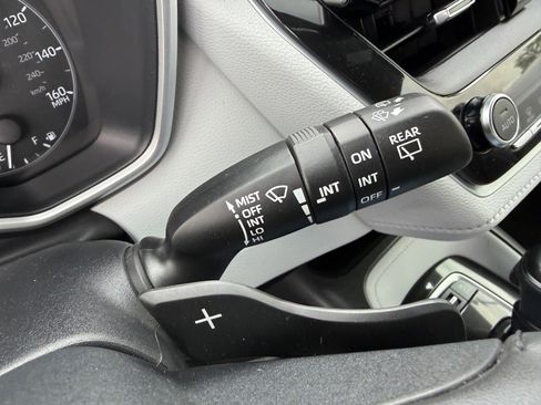 Used 2023 Toyota Corolla SE FWD image 29