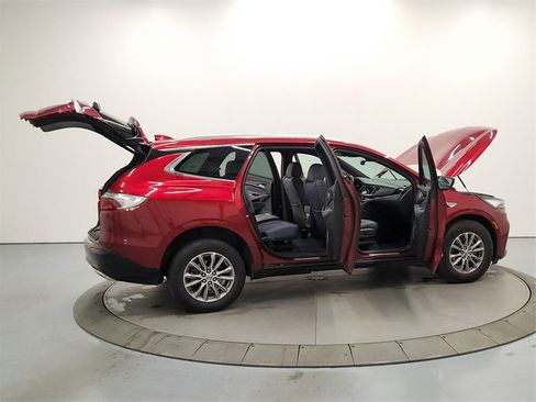 Used 2024 Buick Enclave Premium image 15