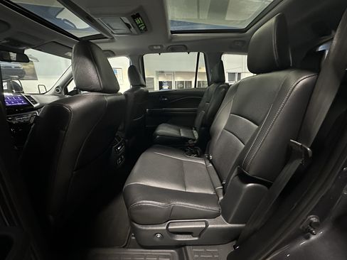 Used 2018 Honda Pilot Elite image 25