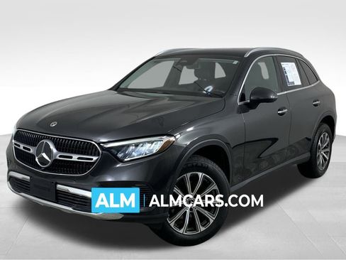 Used 2023 Mercedes-Benz GLC 300 image 1