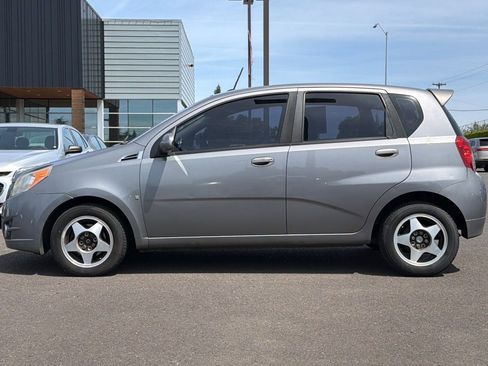 Used 2009 Pontiac G3 w/ Cruisin' Package FWD image 8