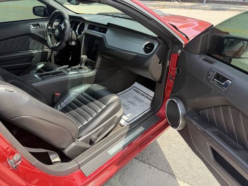 Used 2013 Ford Mustang Premium RWD image 15