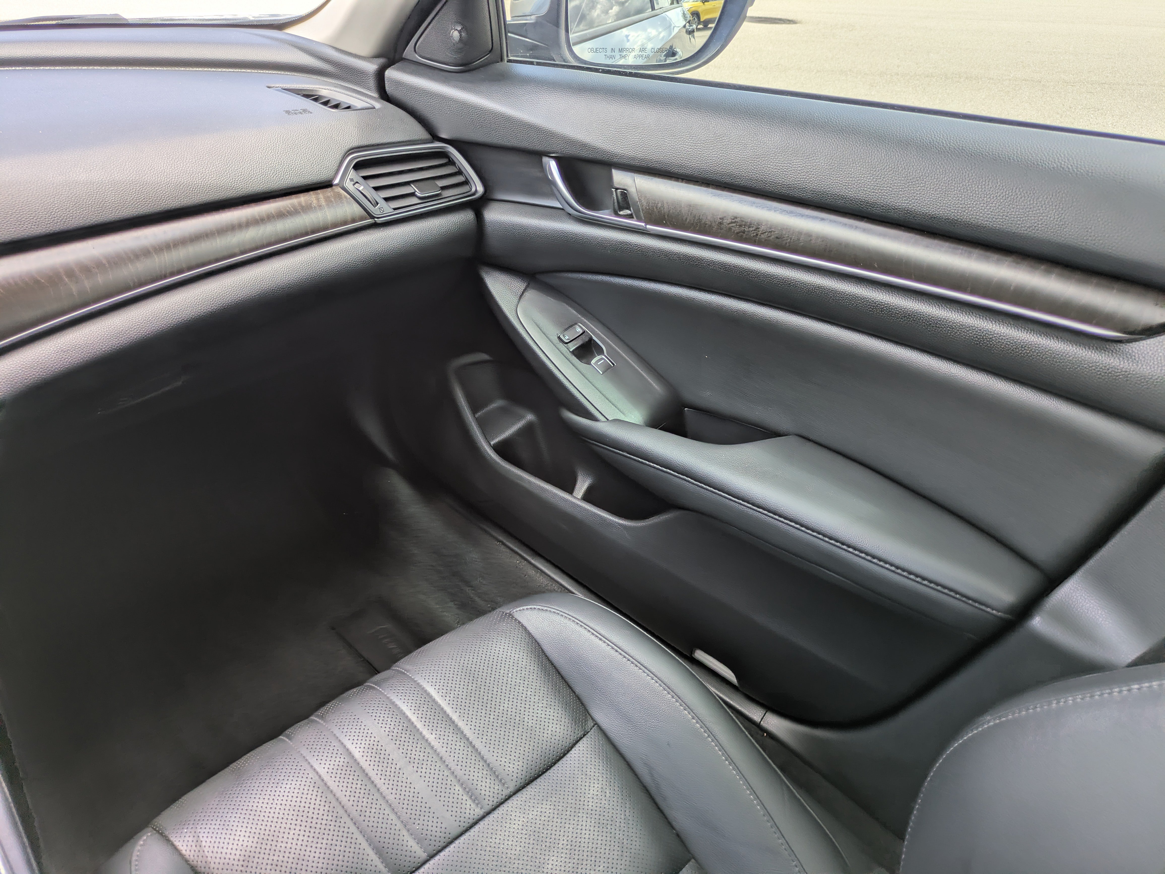 Used 2021 Honda Accord Touring image 16