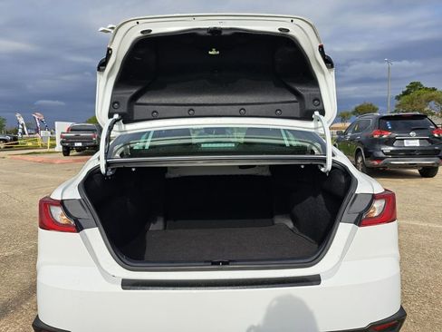 Used 2025 Toyota Camry SE w/ Multimedia Upgrade Package image 24