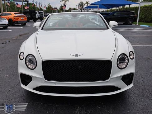 Used 2022 Bentley Continental GT V8 image 8