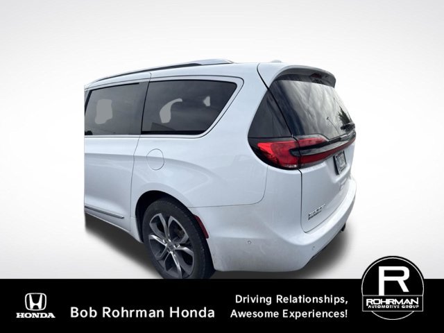 Used 2021 Chrysler Pacifica Pinnacle AWD/4WD image 7