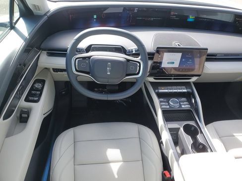 New 2026 Lincoln Nautilus Premier AWD/4WD image 15
