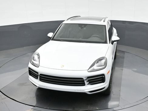 Certified 2023 Porsche Cayenne Platinum Edition AWD/4WD image 33