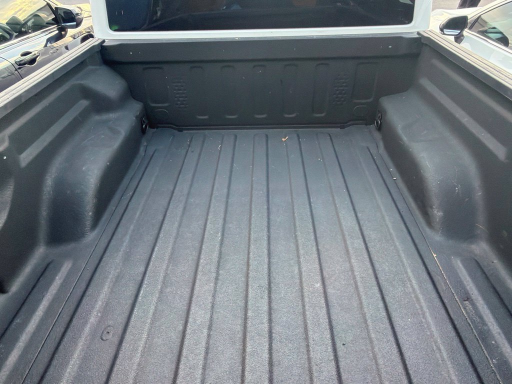Used 2025 Jeep Gladiator Sport AWD/4WD image 6