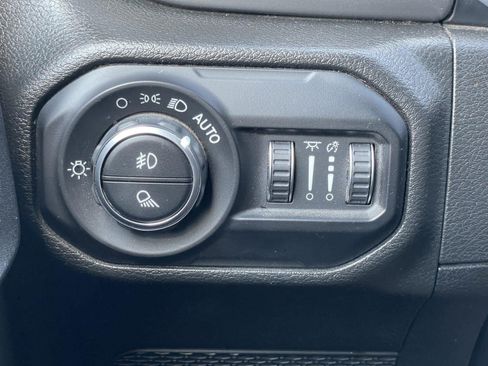 Used 2022 Jeep Gladiator Sport AWD/4WD image 34
