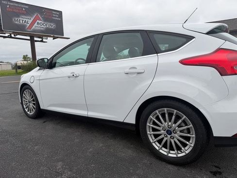 Used 2016 Ford Focus Electric Hatchback FWD image 36