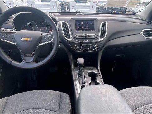 Used 2024 Chevrolet Equinox LT w/ LPO, Floor Liner Package FWD image 16