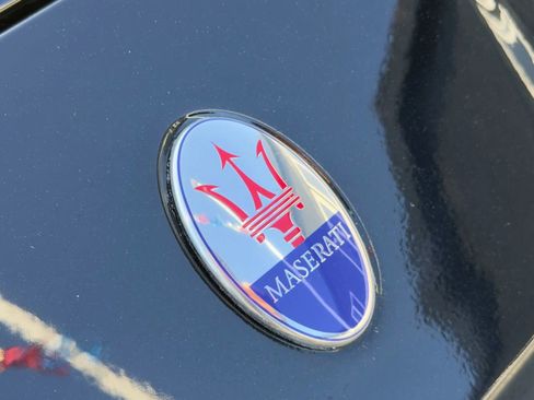 Used 2014 Maserati GranTurismo Sport image 11