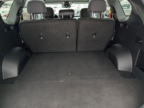 Used 2023 Hyundai Santa Fe SE image 19