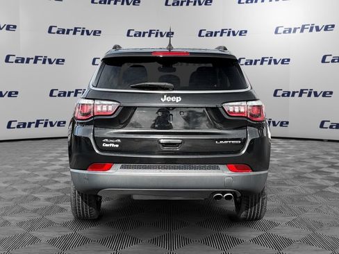 Used 2018 Jeep Compass Limited AWD/4WD image 4
