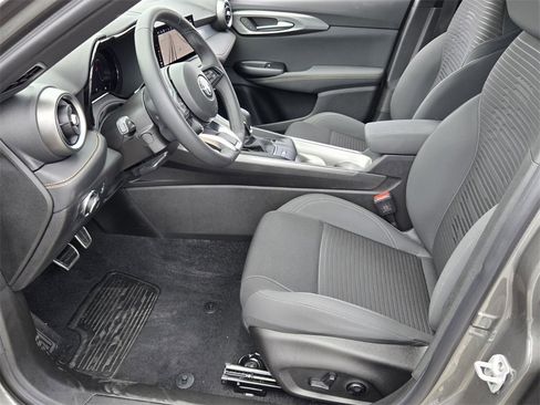 Used 2025 Alfa Romeo Tonale image 9