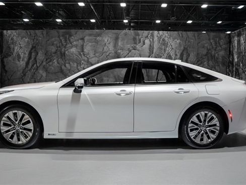 Used 2024 Toyota Mirai XLE w/ Advanced Technology Package image 25