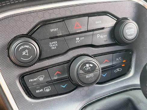 Used 2016 Dodge Challenger R/T Scat Pack RWD image 22