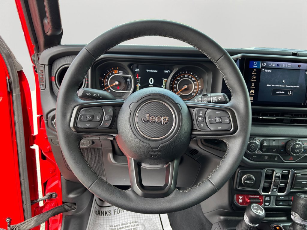 Used 2025 Jeep Wrangler Unlimited Rubicon w/ Convenience Group AWD/4WD image 19