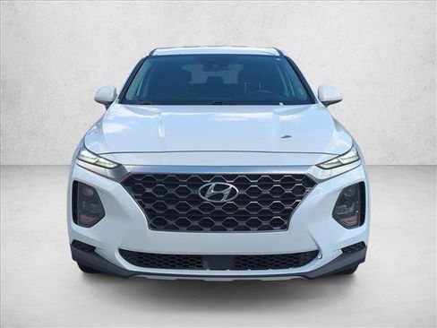 Used 2020 Hyundai Santa Fe SE image 2