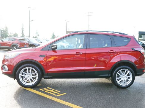 Used 2017 Ford Escape Titanium image 8