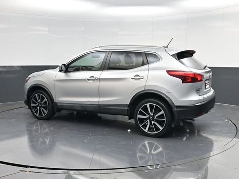 Used 2017 Nissan Rogue Sport SL image 5