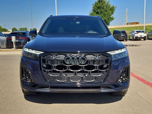 Used 2025 Audi SQ7 Prestige AWD/4WD image 10