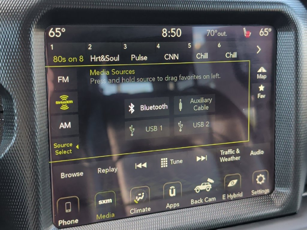 Used 2022 Jeep Wrangler Unlimited Sahara w/ Cold Weather Group AWD/4WD image 29