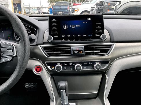 Used 2020 Honda Accord LX image 6
