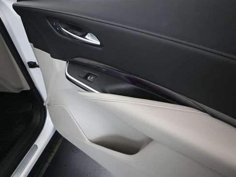 Used 2021 Cadillac XT4 Luxury FWD image 23