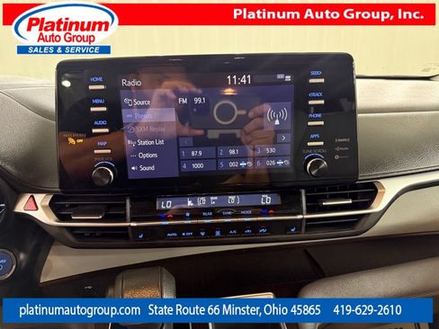 Used 2023 Toyota Sienna XLE AWD/4WD image 20