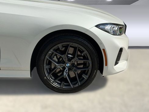 Used 2025 BMW 330i Sedan RWD image 11