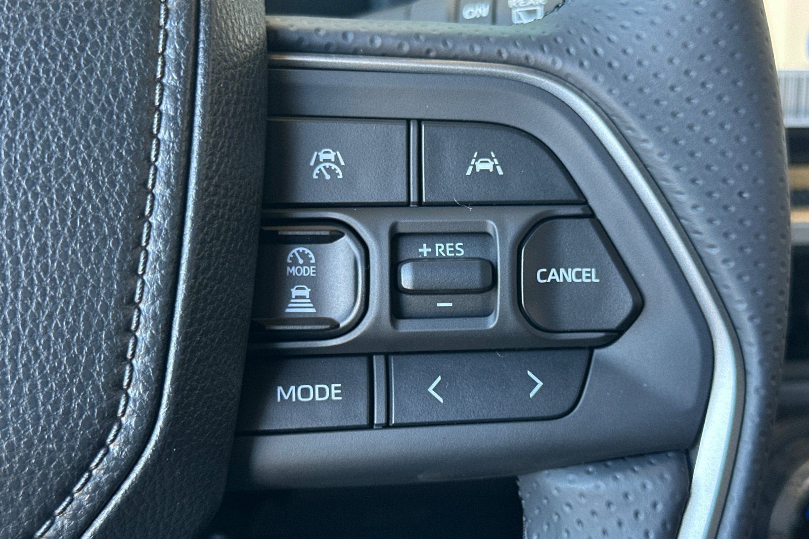 New 2026 Toyota 4Runner Limited AWD/4WD image 25