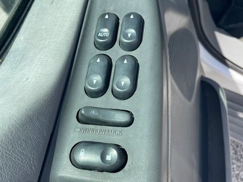 Used 2003 Ford F250 XL RWD image 17