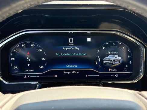 Used 2022 Chevrolet Silverado 1500 LT RWD image 11