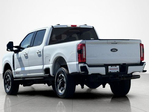 Used 2023 Ford F250 Lariat w/ Lariat Ultimate Package AWD/4WD image 3