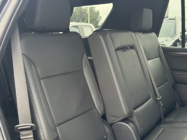 Used 2025 Chevrolet Tahoe Z71 AWD/4WD image 22