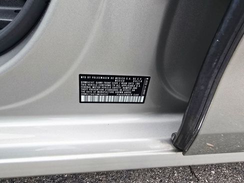 Used 2018 Volkswagen Golf SE image 46