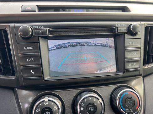 Used 2015 Toyota RAV4 LE AWD/4WD image 33