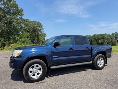 Used 2008 Toyota Tacoma PreRunner RWD image 1