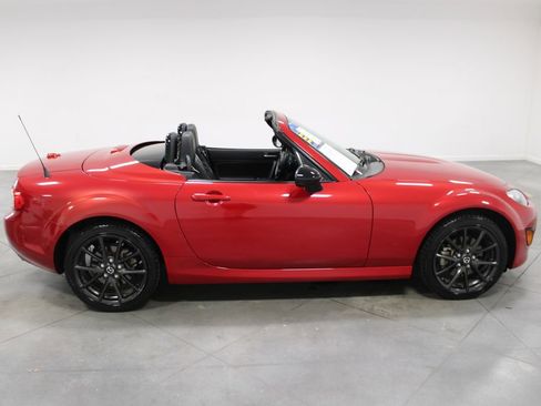 Used 2012 MAZDA MX-5 Miata Special Edition image 12