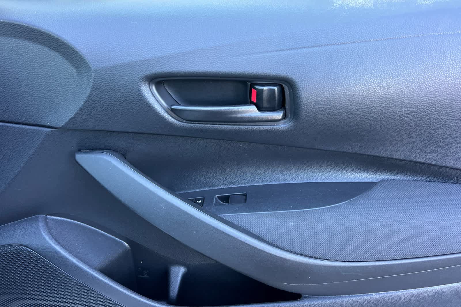Used 2023 Toyota Corolla LE FWD image 17