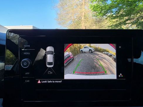 Used 2025 Volkswagen Jetta S image 17