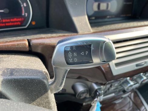 Used 2007 BMW 750Li image 36